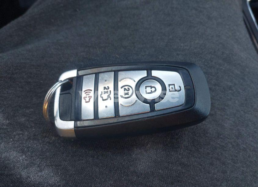 Photo 11 of 2018 Ford Explorer XLT (VIN 1FM5K8D82JGA75477)