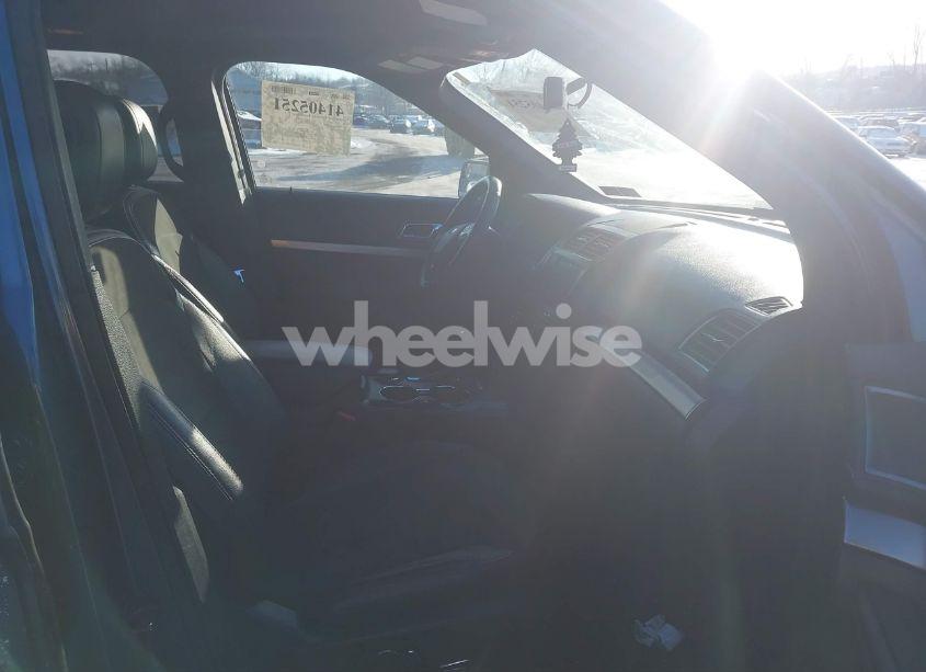 Photo 5 of 2018 Ford Explorer XLT (VIN 1FM5K8D82JGA75477)