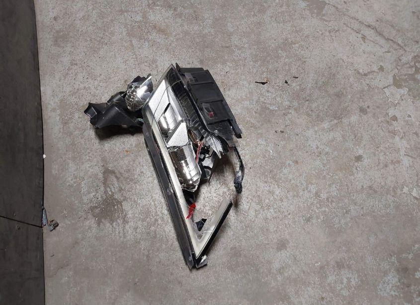 Photo 12 of 2018 Ford Explorer XLT (VIN 1FM5K8D82JGB02127)