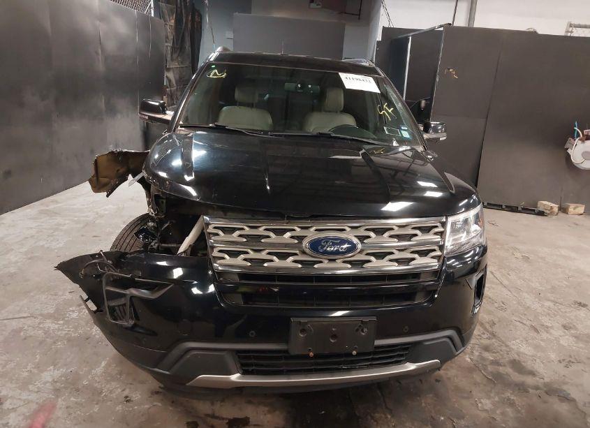 Photo 13 of 2018 Ford Explorer XLT (VIN 1FM5K8D82JGB02127)