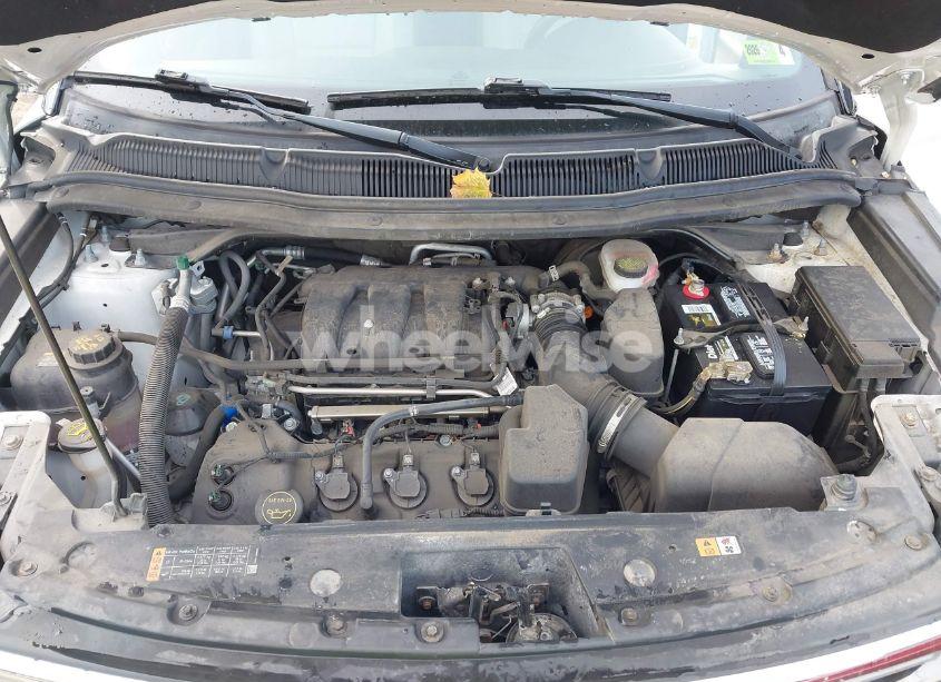 Photo 10 of 2018 Ford Explorer XLT (VIN 1FM5K8D82JGB40991)