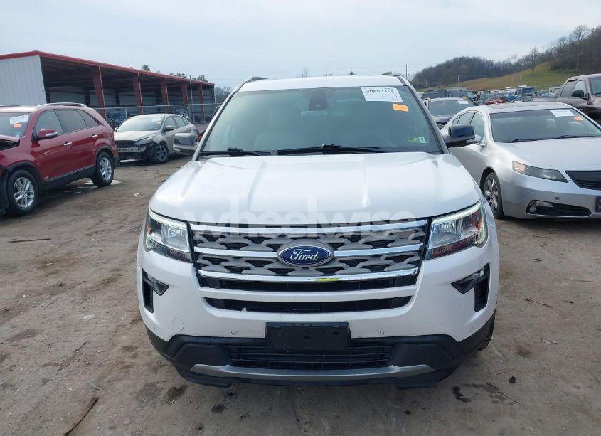 Photo 12 of 2018 Ford Explorer XLT (VIN 1FM5K8D82JGB40991)