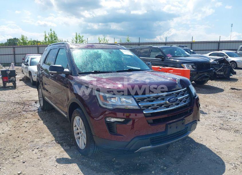 2018 Ford Explorer XLT (VIN 1FM5K8D82JGB65275) main photo