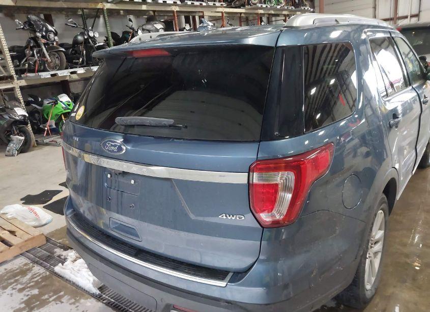 Photo 16 of 2018 Ford Explorer XLT (VIN 1FM5K8D82JGC13289)