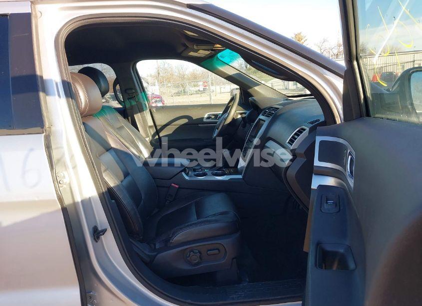 Photo 5 of 2013 Ford Explorer XLT (VIN 1FM5K8D83DGA17026)