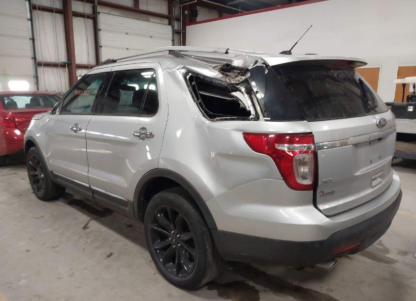 Photo 3 of 2013 Ford Explorer XLT (VIN 1FM5K8D83DGB16669)