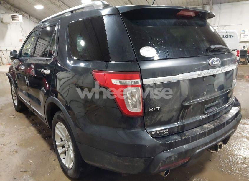 Photo 3 of 2014 Ford Explorer (VIN 1FM5K8D83EGB02157)