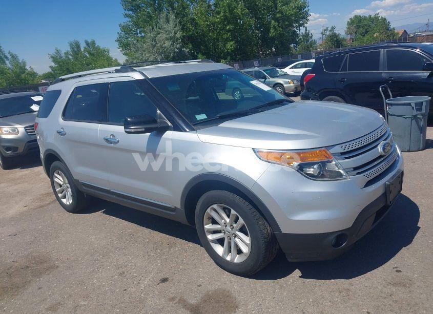 2014 Ford Explorer XLT (VIN 1FM5K8D83EGB37443) main photo