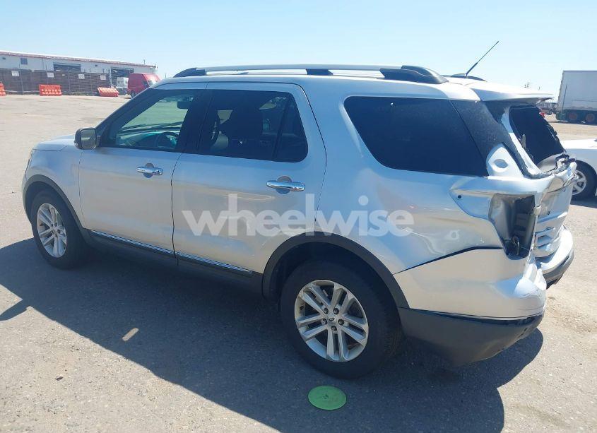 Photo 3 of 2014 Ford Explorer XLT (VIN 1FM5K8D83EGB37443)