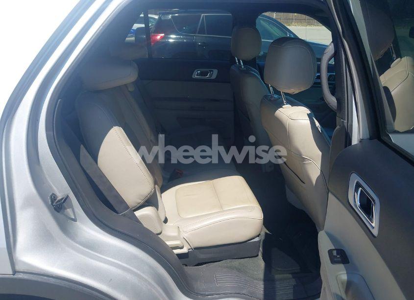 Photo 8 of 2014 Ford Explorer XLT (VIN 1FM5K8D83EGB37443)