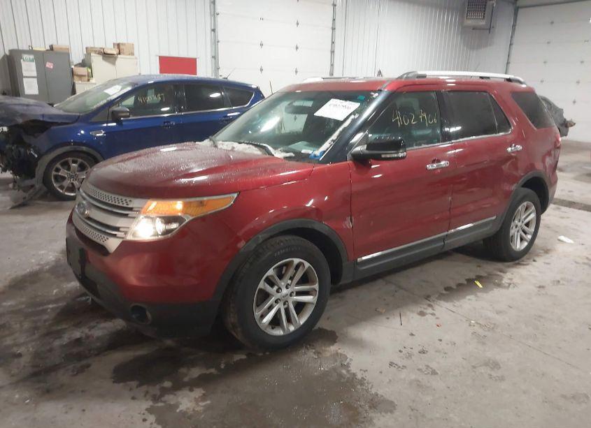 Photo 2 of 2014 Ford Explorer XLT (VIN 1FM5K8D83EGC51135)