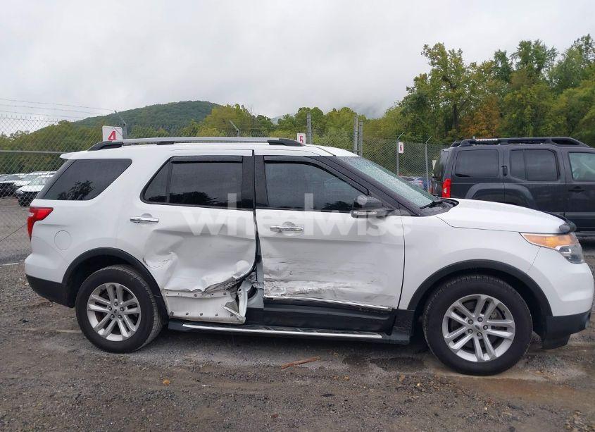 Photo 13 of 2015 Ford Explorer XLT (VIN 1FM5K8D83FGA10967)