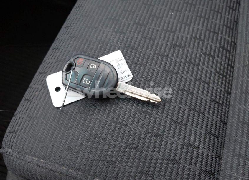 Photo 11 of 2015 Ford Explorer XLT (VIN 1FM5K8D83FGA52944)