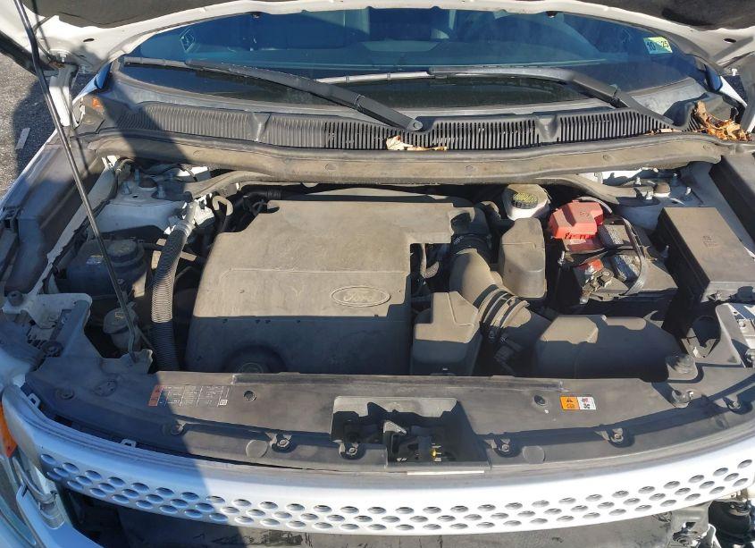 Photo 10 of 2015 Ford Explorer XLT (VIN 1FM5K8D83FGB29909)