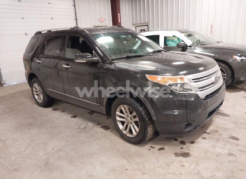 2015 Ford Explorer XLT (VIN 1FM5K8D83FGB57192) main photo
