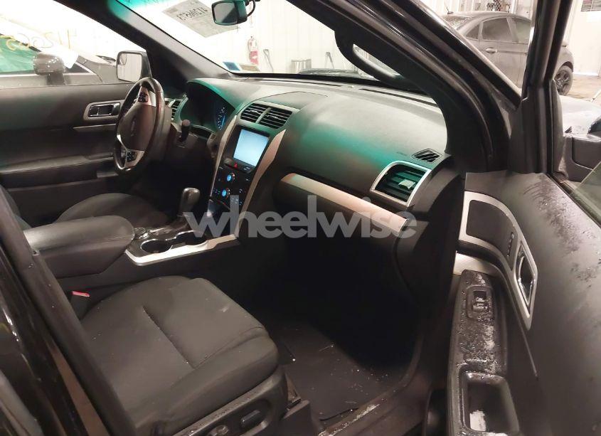 Photo 5 of 2015 Ford Explorer XLT (VIN 1FM5K8D83FGB57192)