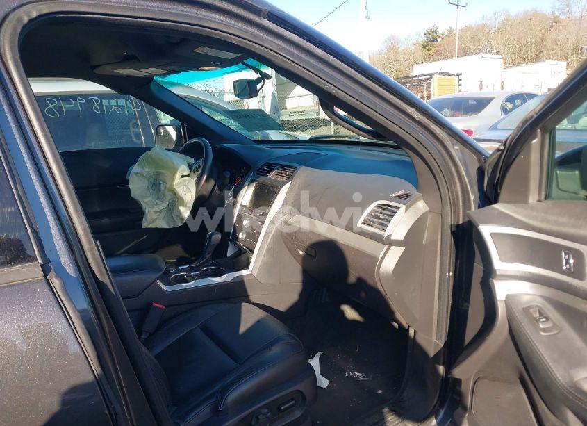 Photo 5 of 2015 Ford Explorer XLT (VIN 1FM5K8D83FGC09663)