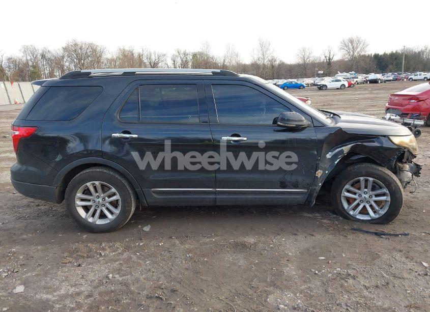 Photo 14 of 2015 Ford Explorer XLT (VIN 1FM5K8D83FGC44834)