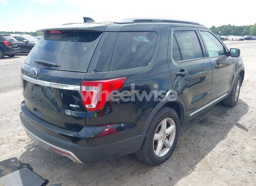 Photo 4 of 2016 Ford Explorer XLT (VIN 1FM5K8D83GGA47941)