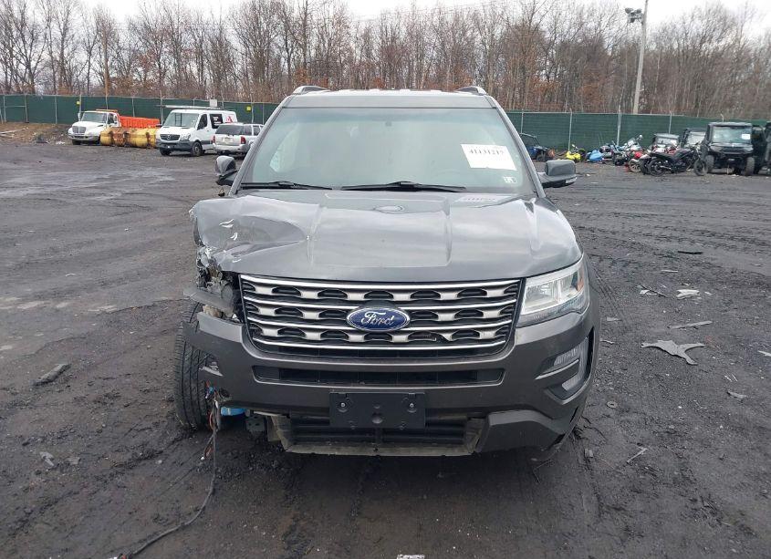 Photo 12 of 2016 Ford Explorer XLT (VIN 1FM5K8D83GGA81863)