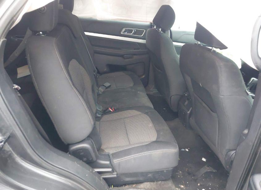 Photo 8 of 2016 Ford Explorer XLT (VIN 1FM5K8D83GGA81863)