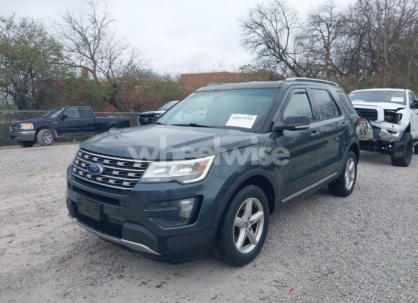 Photo 2 of 2016 Ford Explorer XLT (VIN 1FM5K8D83GGA92748)