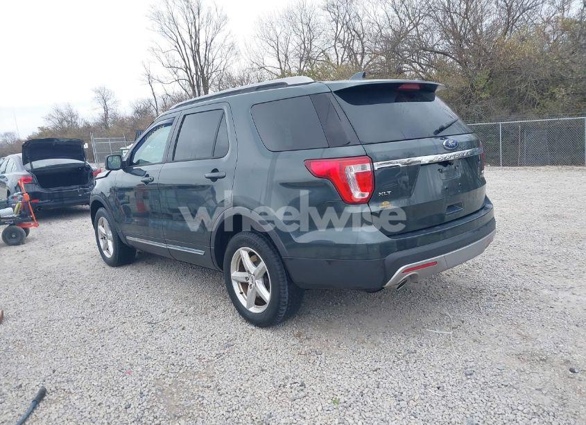 Photo 3 of 2016 Ford Explorer XLT (VIN 1FM5K8D83GGA92748)