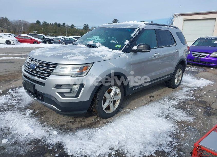 Photo 2 of 2016 Ford Explorer XLT (VIN 1FM5K8D83GGB69084)
