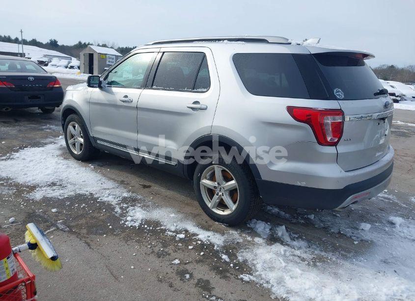 Photo 3 of 2016 Ford Explorer XLT (VIN 1FM5K8D83GGB69084)