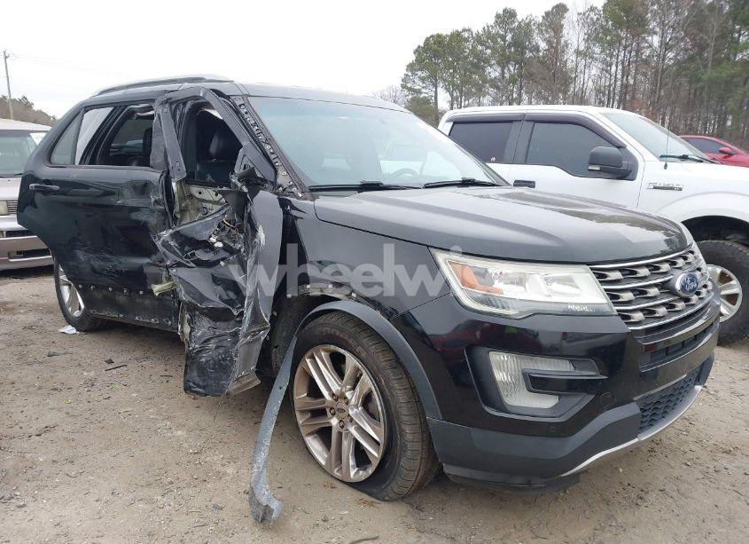 2016 Ford Explorer XLT (VIN 1FM5K8D83GGB92820) main photo