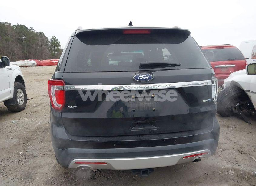 Photo 16 of 2016 Ford Explorer XLT (VIN 1FM5K8D83GGB92820)