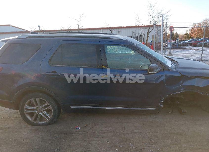 Photo 12 of 2016 Ford Explorer XLT (VIN 1FM5K8D83GGC32376)