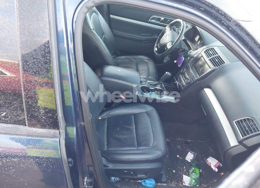 Photo 5 of 2016 Ford Explorer XLT (VIN 1FM5K8D83GGC32376)