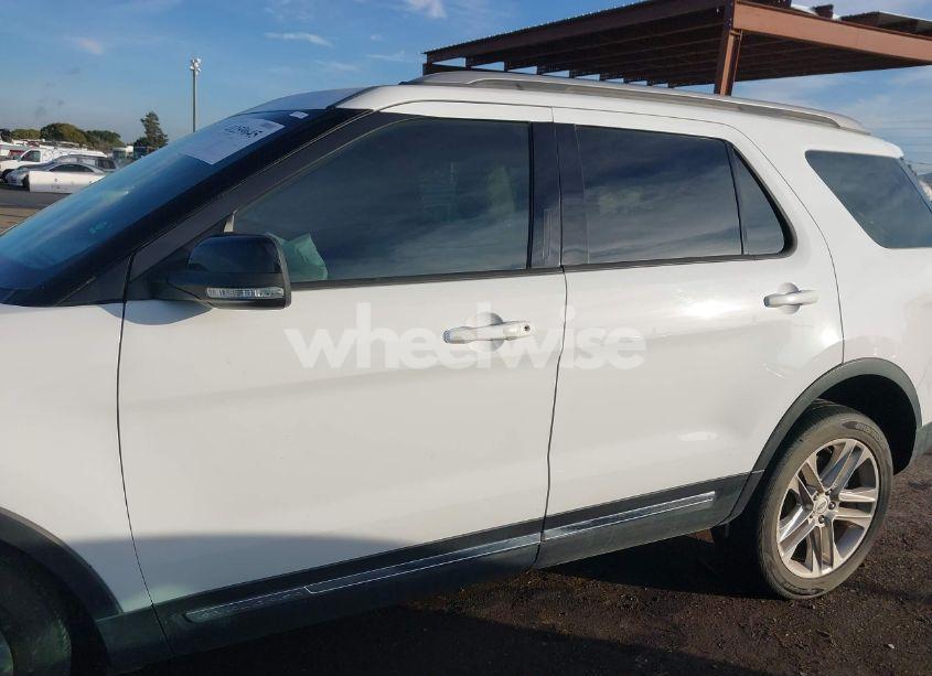 Photo 15 of 2016 Ford Explorer XLT (VIN 1FM5K8D83GGC34838)