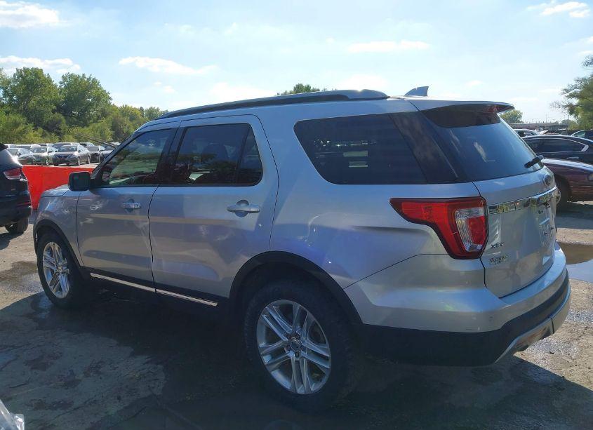 Photo 14 of 2016 Ford Explorer XLT (VIN 1FM5K8D83GGC37321)