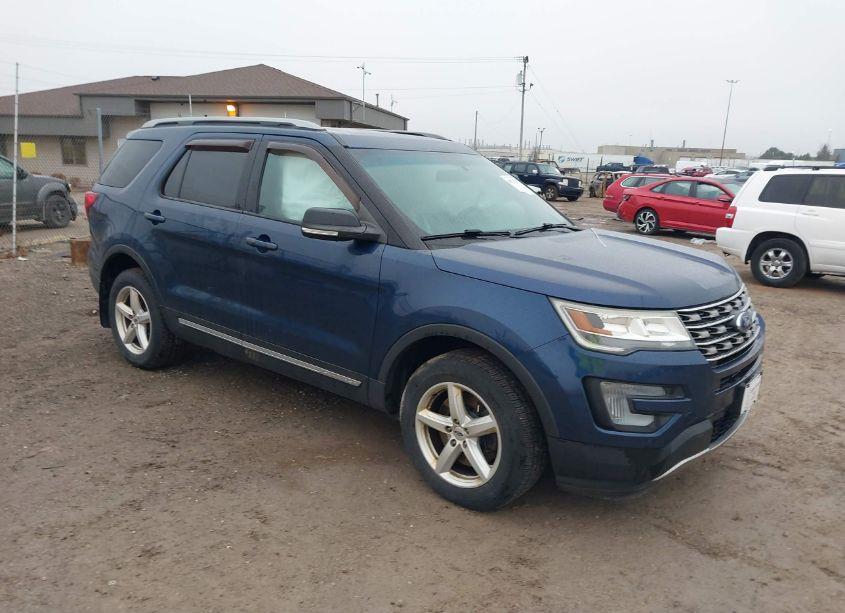 2017 Ford Explorer XLT (VIN 1FM5K8D83HGA41588) main photo