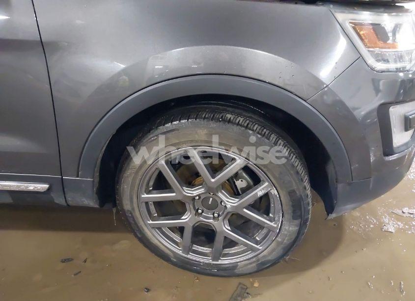 Photo 6 of 2017 Ford Explorer XLT (VIN 1FM5K8D83HGB80152)