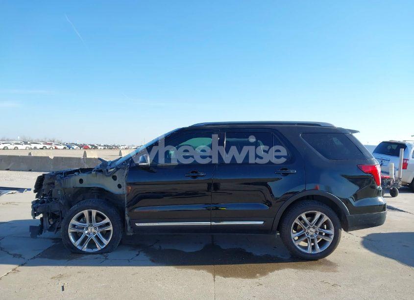 Photo 15 of 2017 Ford Explorer XLT (VIN 1FM5K8D83HGB90728)