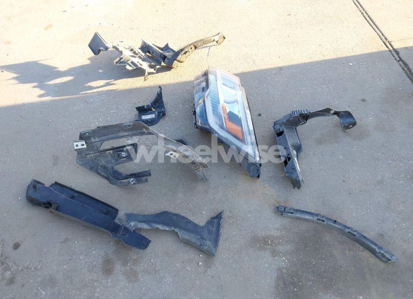 Photo 20 of 2017 Ford Explorer XLT (VIN 1FM5K8D83HGB90728)