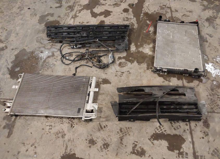 Photo 12 of 2017 Ford Explorer XLT (VIN 1FM5K8D83HGD10950)