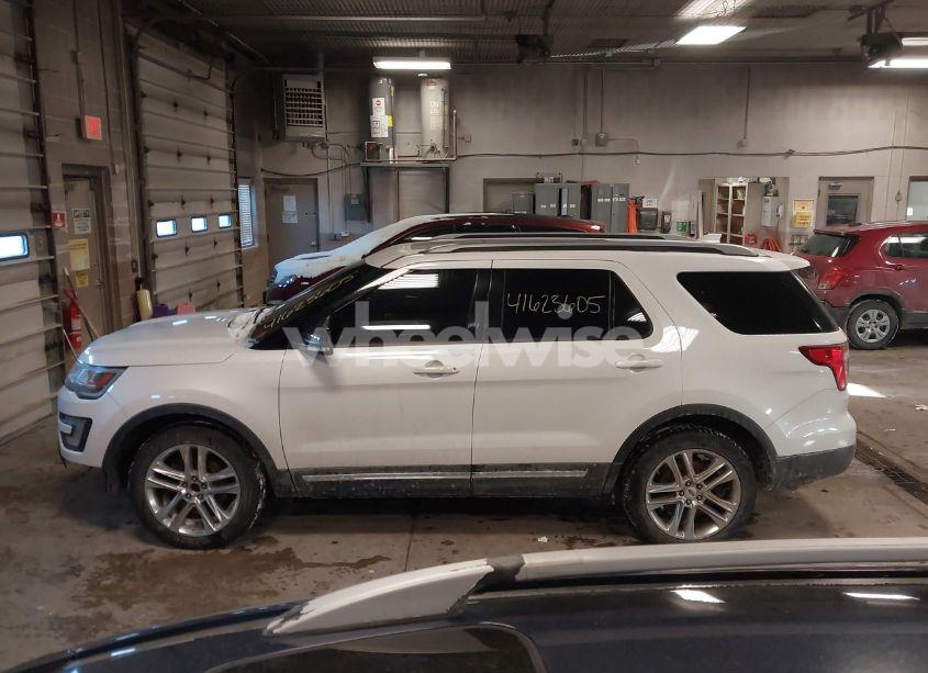 Photo 14 of 2017 Ford Explorer XLT (VIN 1FM5K8D83HGD37260)