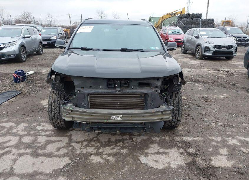 Photo 6 of 2017 Ford Explorer XLT (VIN 1FM5K8D83HGD47688)