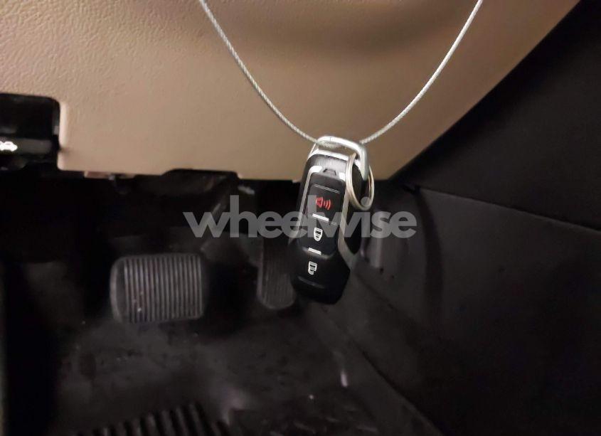 Photo 11 of 2017 Ford Explorer XLT (VIN 1FM5K8D83HGD54446)