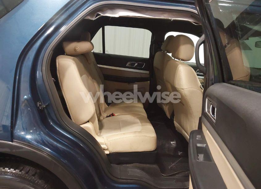 Photo 8 of 2017 Ford Explorer XLT (VIN 1FM5K8D83HGD54446)