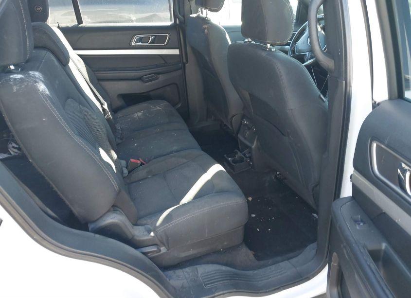 Photo 8 of 2017 Ford Explorer XLT (VIN 1FM5K8D83HGD64958)