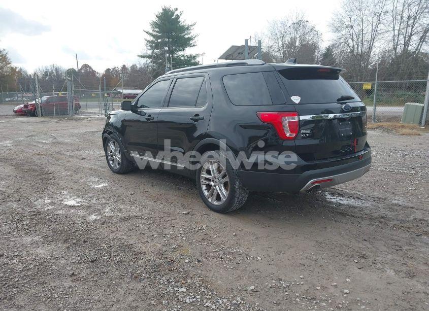 Photo 3 of 2017 Ford Explorer XLT (VIN 1FM5K8D83HGD83056)