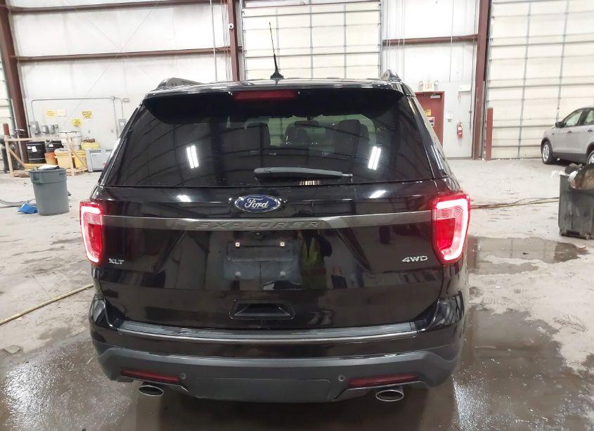 Photo 16 of 2018 Ford Explorer XLT (VIN 1FM5K8D83JGB10429)