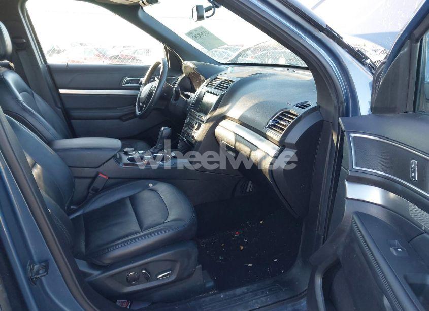 Photo 5 of 2018 Ford Explorer XLT (VIN 1FM5K8D83JGC71699)