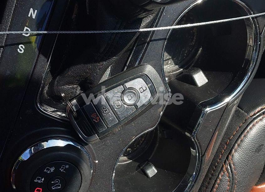 Photo 11 of 2019 Ford Explorer XLT (VIN 1FM5K8D83KGA01986)