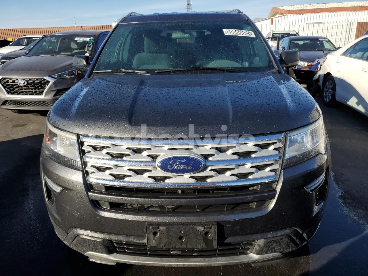 Photo 5 of 2019 FORD EXPLORER XLT (VIN 1FM5K8D83KGA26161)